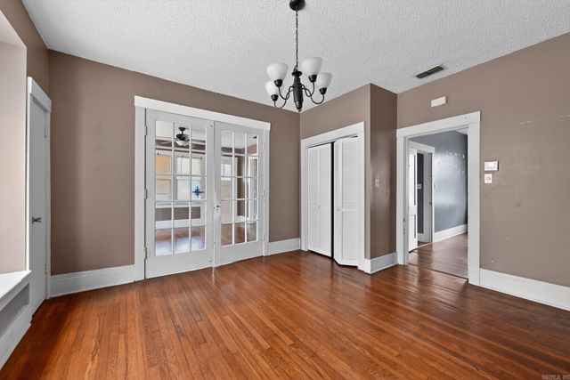 511 E Banks Street, England, AR 72046