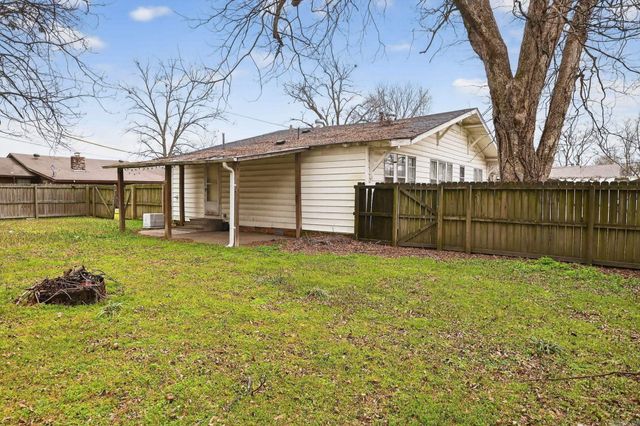 511 E Banks Street, England, AR 72046