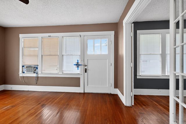 511 E Banks Street, England, AR 72046