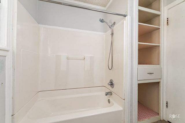 2609 W Beauregard Avenue, San Angelo, TX 76901