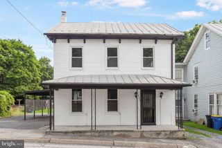 2335 OLD TRAIL RD, Etters, PA 17319