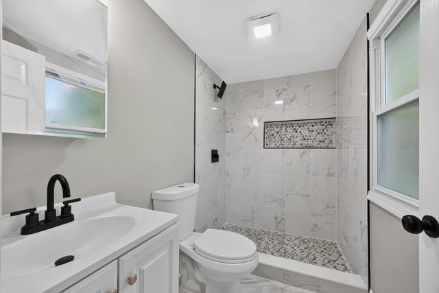 1713 222nd Place, Sauk Village, IL 60411
