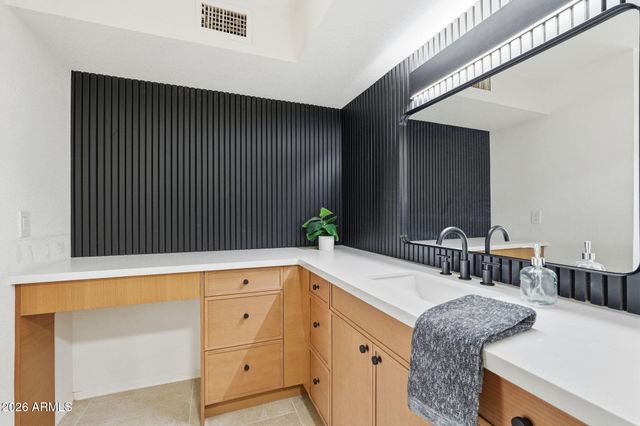 9453 W MCRAE Way, Peoria, AZ 85382