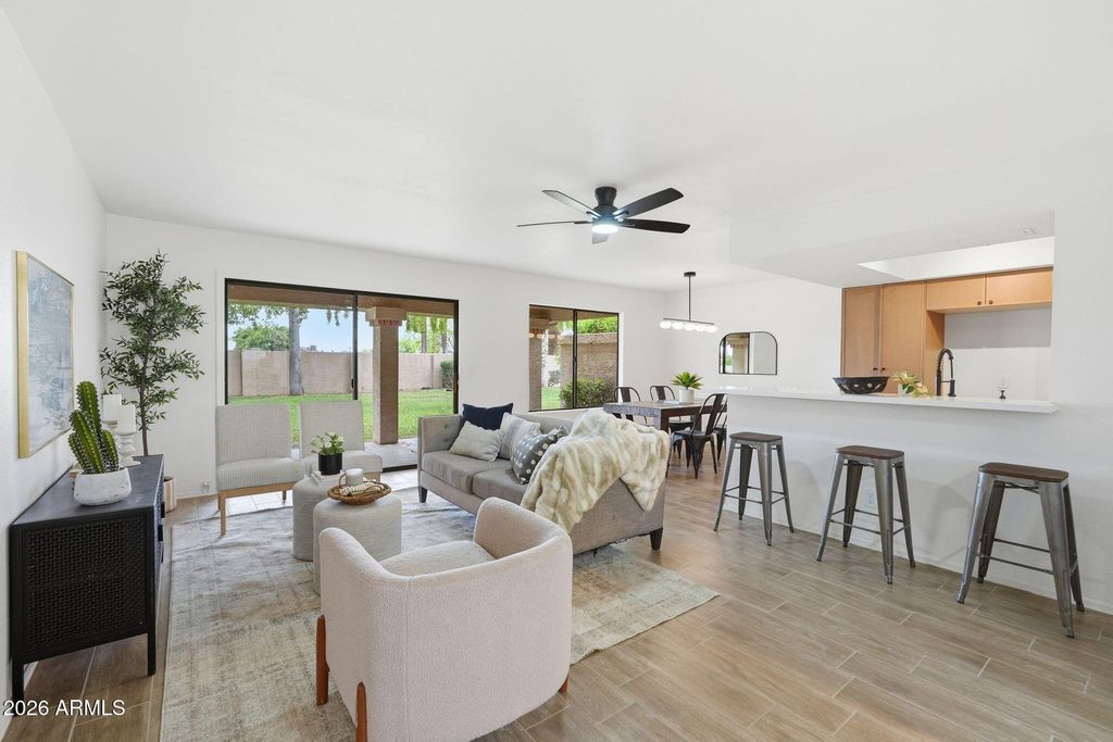 9453 W MCRAE Way, Peoria, AZ 85382