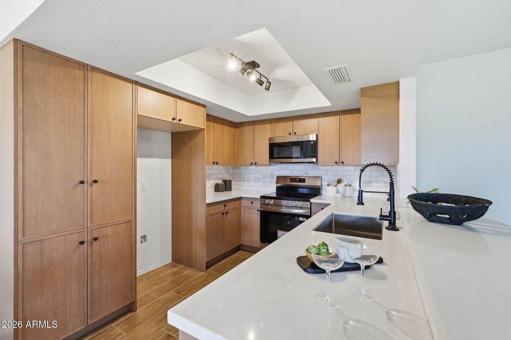 9453 W MCRAE Way, Peoria, AZ 85382 — photo 2