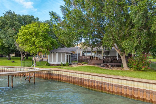 431 Jib Drive, Gun Barrel City, TX 75156