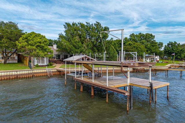 431 Jib Drive, Gun Barrel City, TX 75156