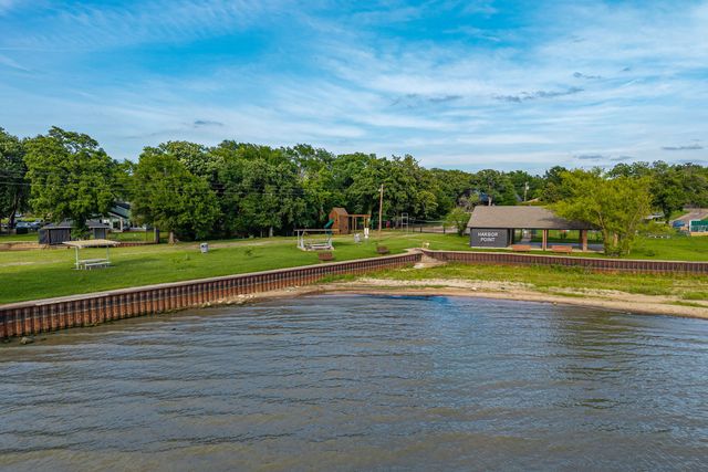 431 Jib Drive, Gun Barrel City, TX 75156