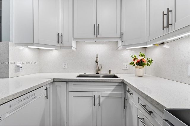 1301 SW 134th Way 313B, Pembroke Pines, FL 33027