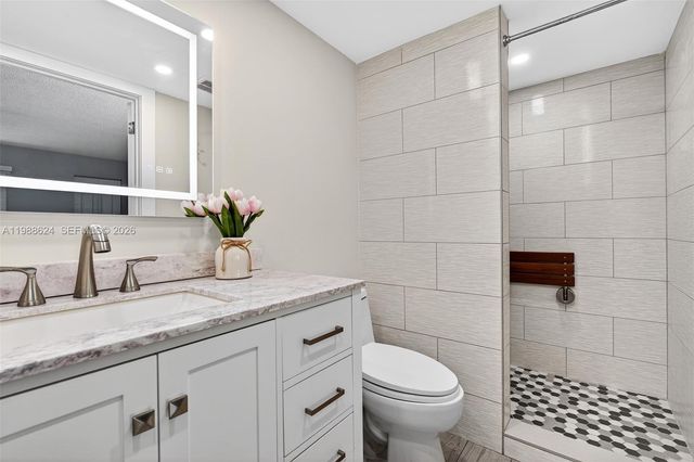 1301 SW 134th Way 313B, Pembroke Pines, FL 33027