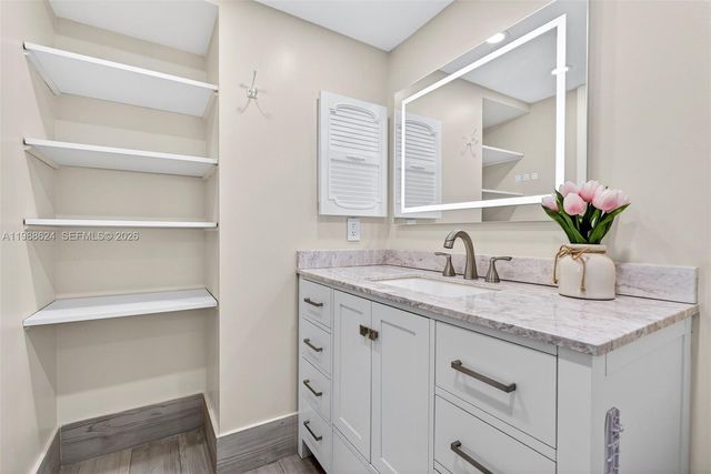 1301 SW 134th Way 313B, Pembroke Pines, FL 33027