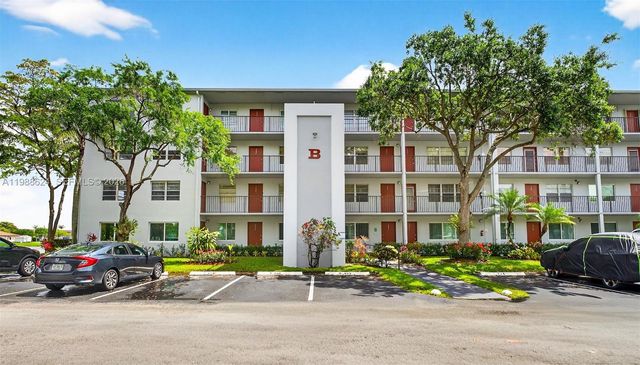 1301 SW 134th Way 313B, Pembroke Pines, FL 33027