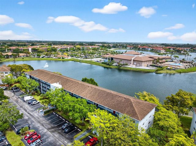 1301 SW 134th Way 313B, Pembroke Pines, FL 33027