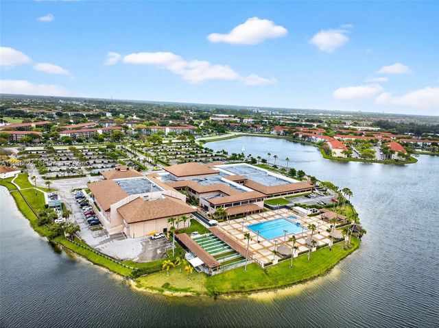 1301 SW 134th Way 313B, Pembroke Pines, FL 33027