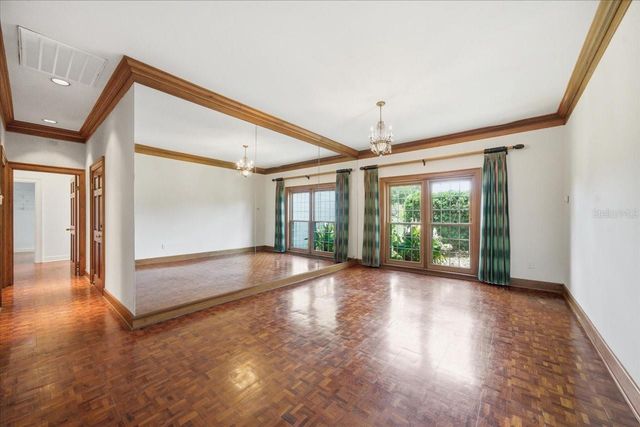 15612 HOWELL PARK LANE, Tampa, FL 33625