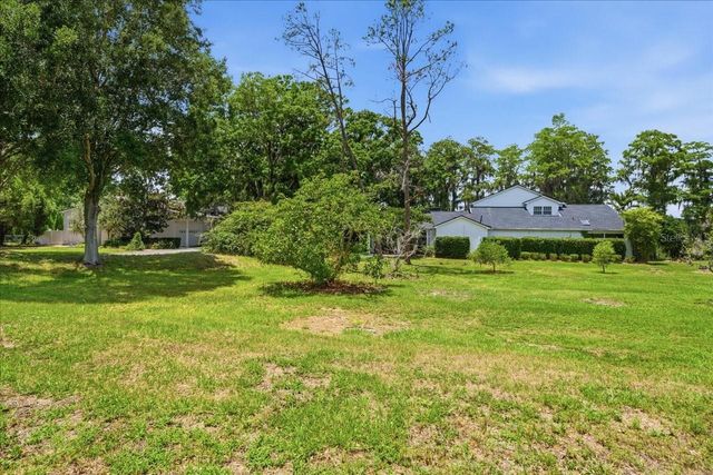15612 HOWELL PARK LANE, Tampa, FL 33625