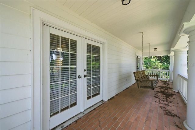 15612 HOWELL PARK LANE, Tampa, FL 33625