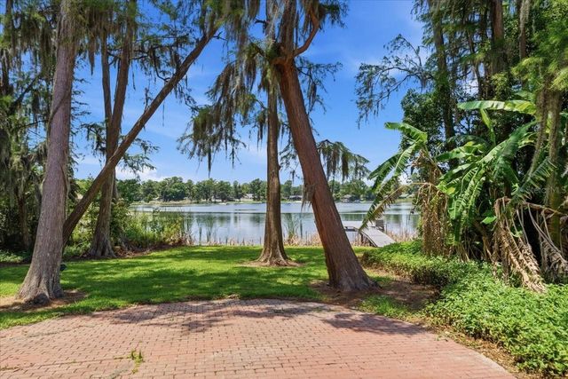 15612 HOWELL PARK LANE, Tampa, FL 33625