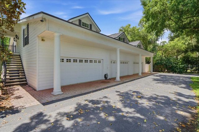 15612 HOWELL PARK LANE, Tampa, FL 33625
