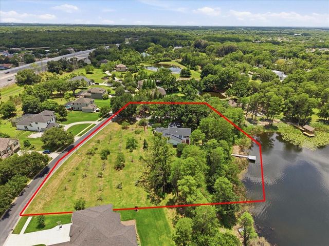 15612 HOWELL PARK LANE, Tampa, FL 33625