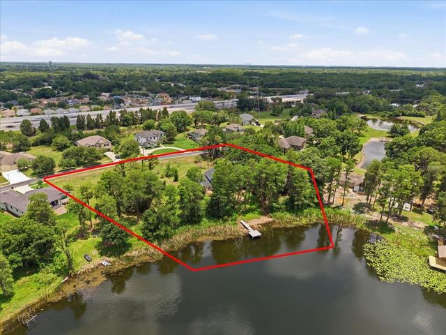 15612 HOWELL PARK LANE, Tampa, FL 33625