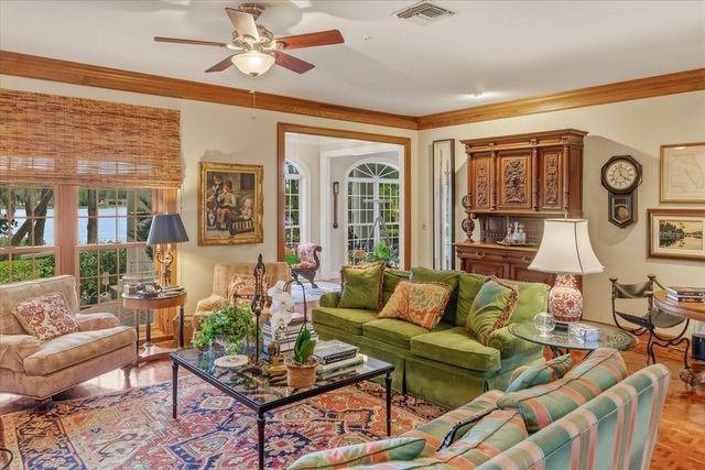 15612 HOWELL PARK LANE, Tampa, FL 33625