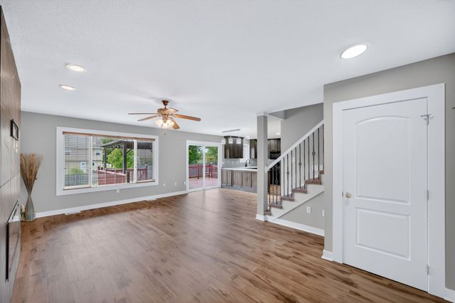 5928 NW 50th Street, Johnston, IA 50131
