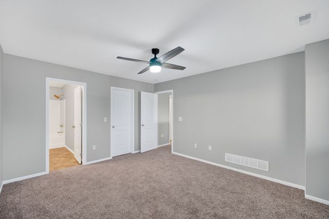 5928 NW 50th Street, Johnston, IA 50131