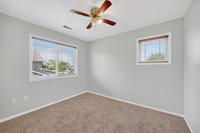 5928 NW 50th Street, Johnston, IA 50131