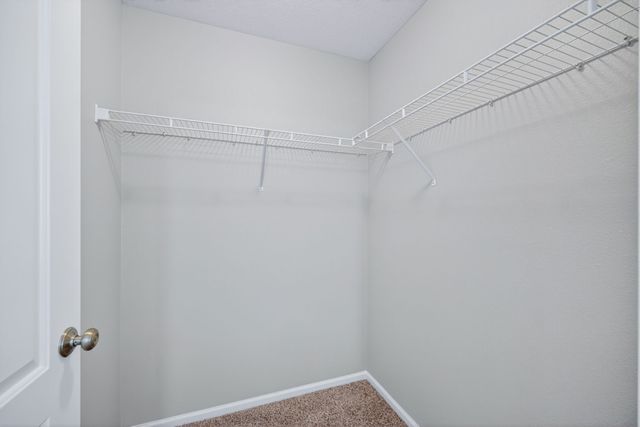 5928 NW 50th Street, Johnston, IA 50131