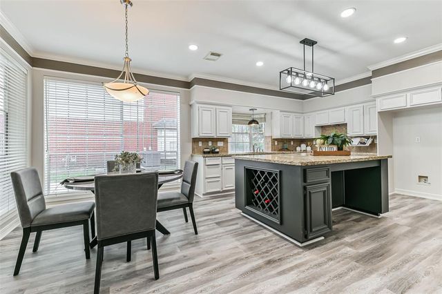2021 Sandy Coast Circle, League City, TX 77573