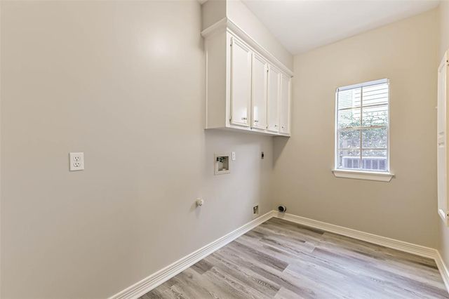 2021 Sandy Coast Circle, League City, TX 77573