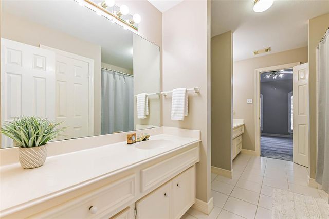 2021 Sandy Coast Circle, League City, TX 77573