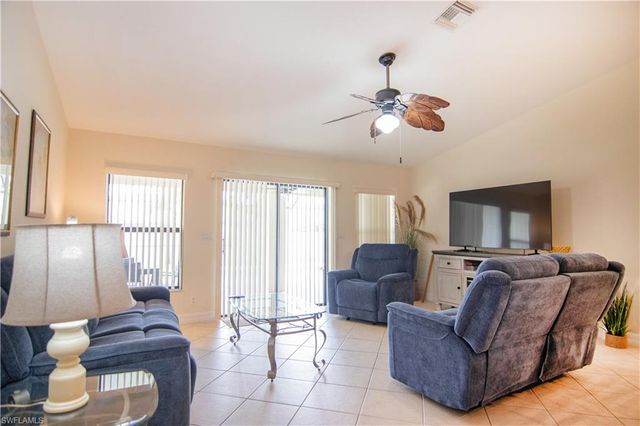 5023 Agualinda BLVD, Cape Coral, FL 33914