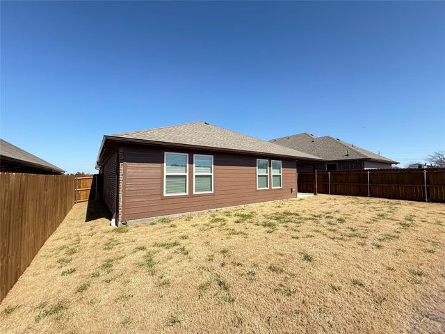 1215 Brad Kellar Drive, Greenville, TX 75402