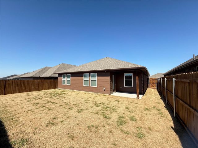 1215 Brad Kellar Drive, Greenville, TX 75402
