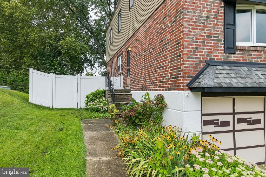 14005 FARADAY ST, PHILADELPHIA, PA 19116 — photo 4