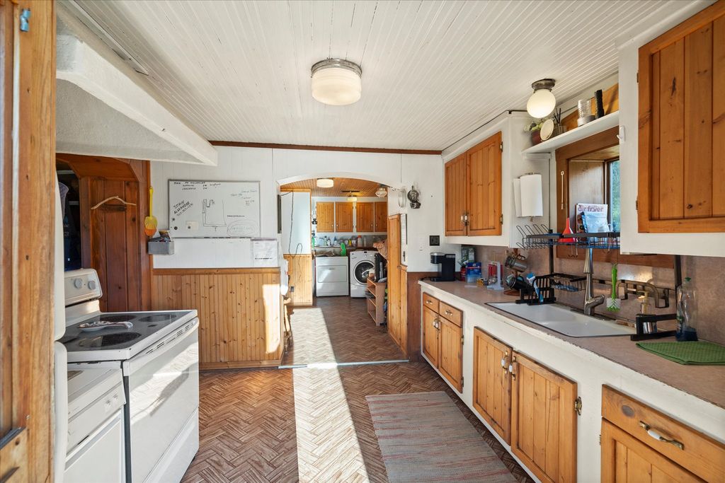 355 Upper Ford Cut Off Road, Yaak, MT 59935 photo 29