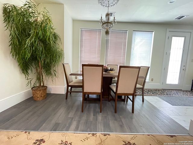 1902 Buena Vista, San Antonio, TX 78207