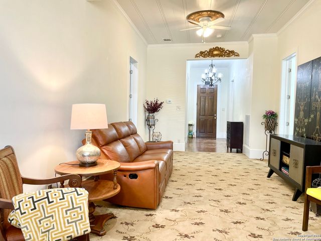 1902 Buena Vista, San Antonio, TX 78207