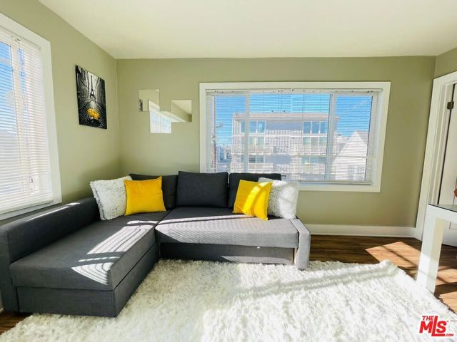 12 E 27th Avenue, Venice, CA 90291