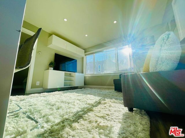 12 E 27th Avenue, Venice, CA 90291