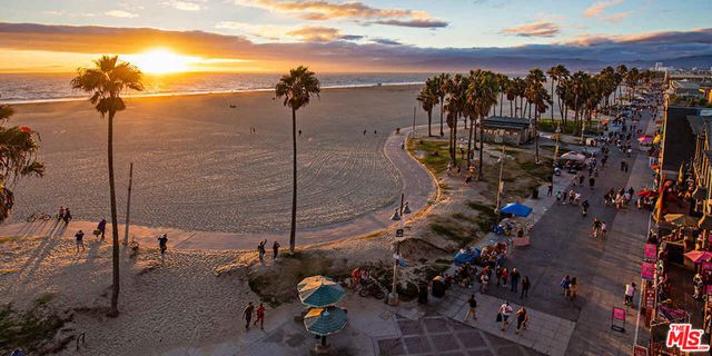 12 E 27th Avenue, Venice, CA 90291