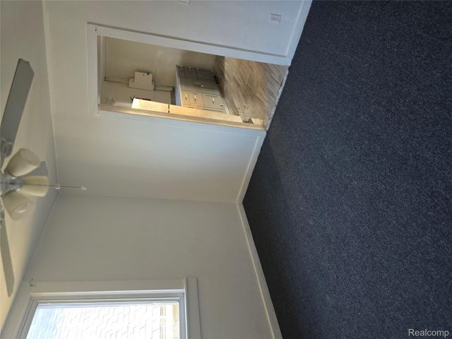 9727 Dequindre Street, Hamtramck, MI 48212