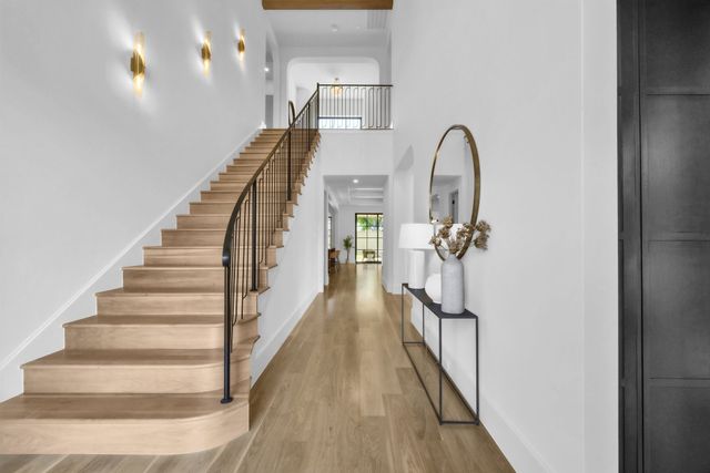6835 Dalhart Lane, Dallas, TX 75214