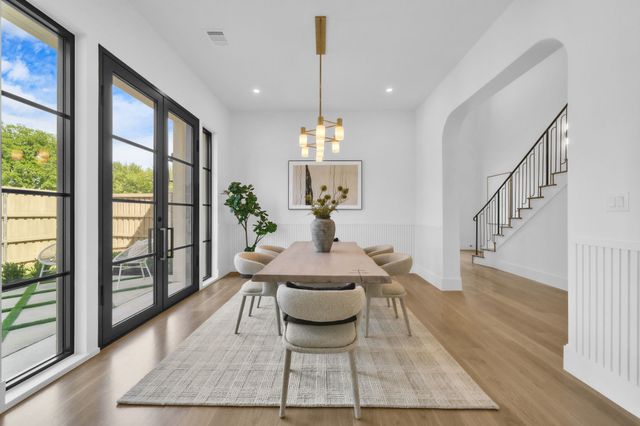 6835 Dalhart Lane, Dallas, TX 75214