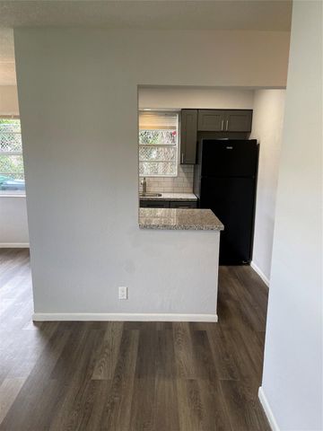 5631 NW 15th Street, Lauderhill, FL 33313