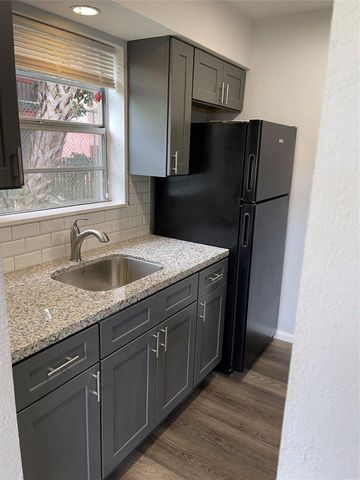 5631 NW 15th Street, Lauderhill, FL 33313