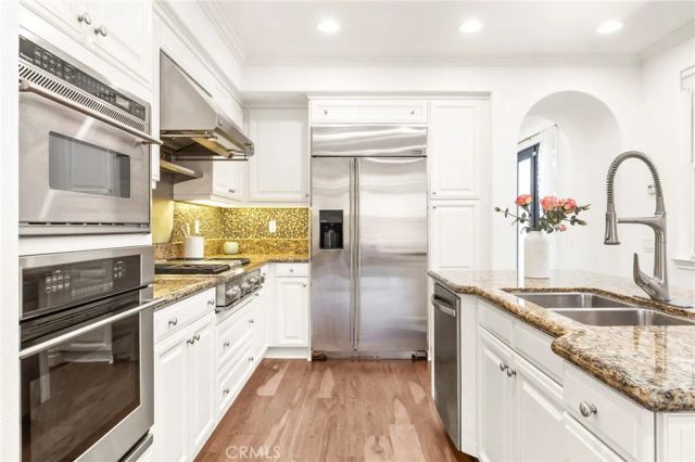 6 Ingleside, Irvine, CA 92620