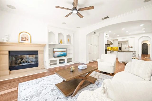 6 Ingleside, Irvine, CA 92620